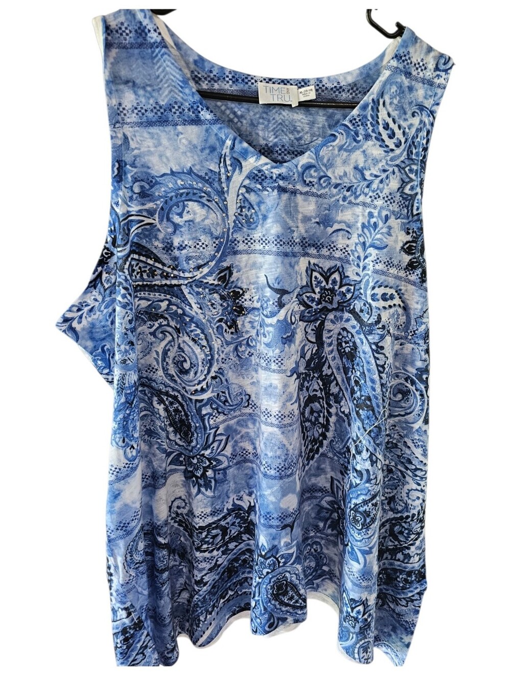 Time and Tru Blue Paisley V-Neck Tank Top Size Xl